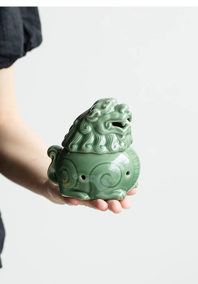 【越窯青瓷 狻猊（スンニ）香炉｜手作り青翠釉の陶器】中国お香 香炉 陶器　お香立て 癒し 瞑想 ヨガ リラックス ギフト
