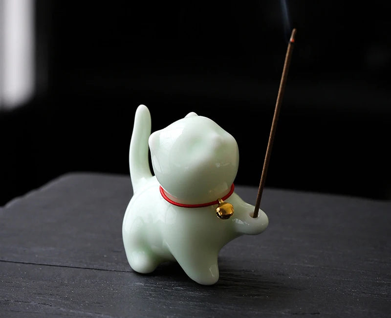【招き猫 お香立て】 陶器 線香皿 可愛い 香炉 仏具 茶道 室内 インテリア 癒し