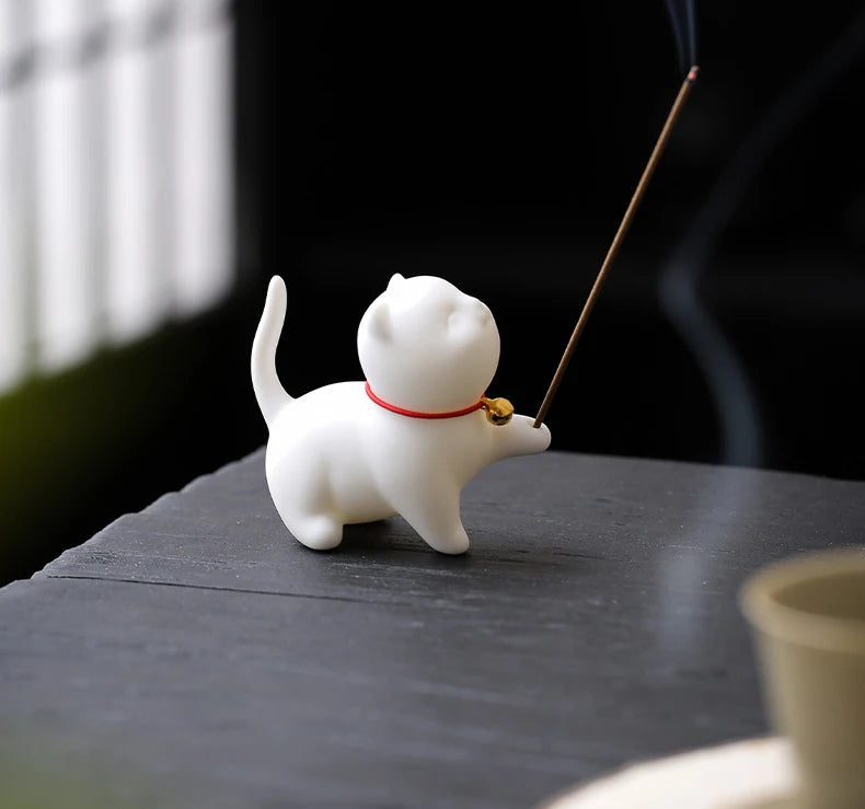 【招き猫 お香立て】 陶器 線香皿 可愛い 香炉 仏具 茶道 室内 インテリア 癒し